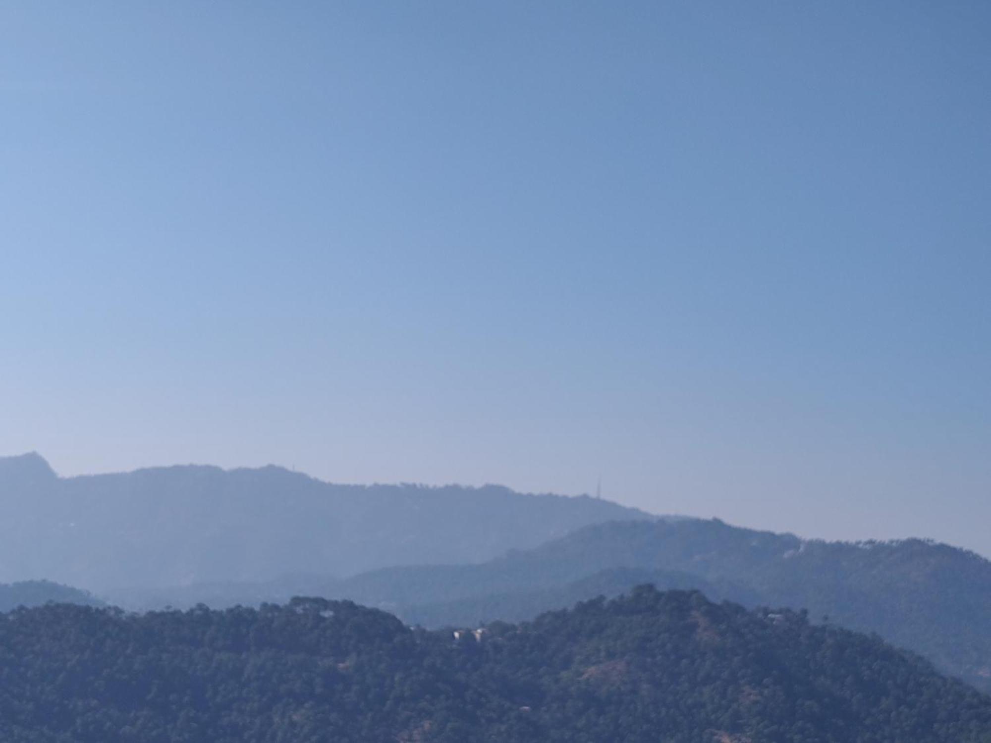 Hotel Le Halcyon , Kasauli Солан Екстериор снимка