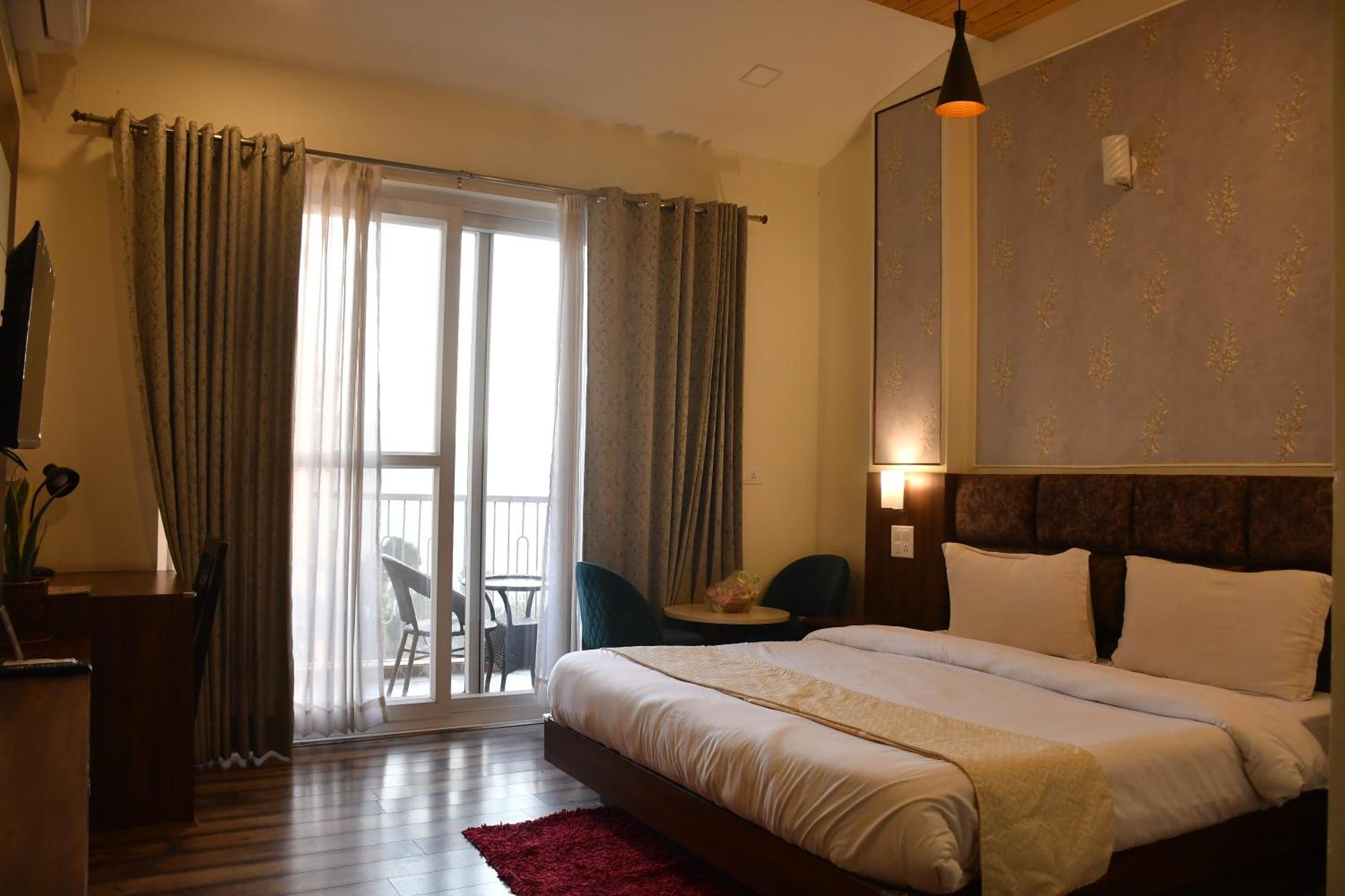 Hotel Le Halcyon , Kasauli Солан Екстериор снимка