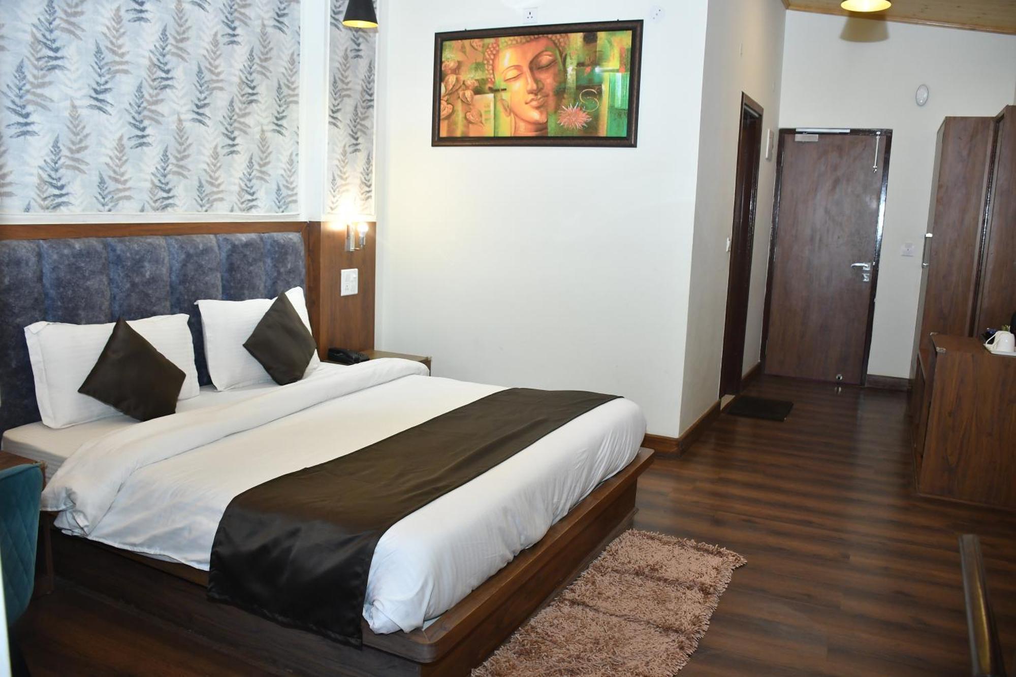 Hotel Le Halcyon , Kasauli Солан Екстериор снимка
